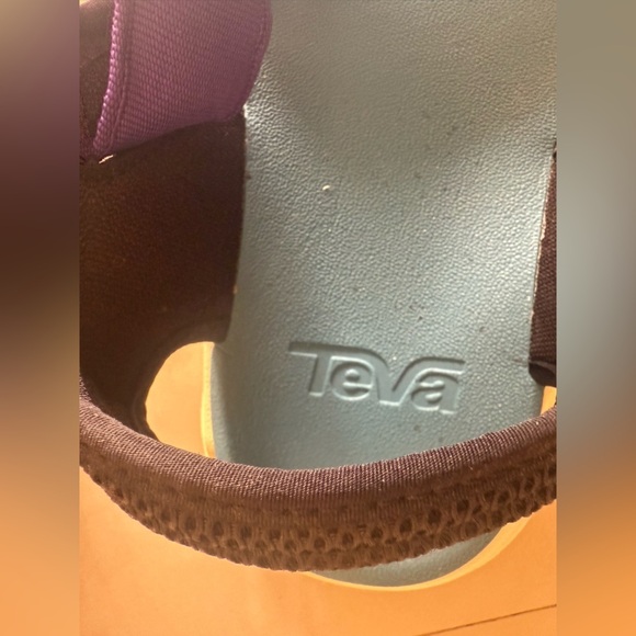 Teva Zymic‎ sandals blue and purple men’s size 11 main image 11